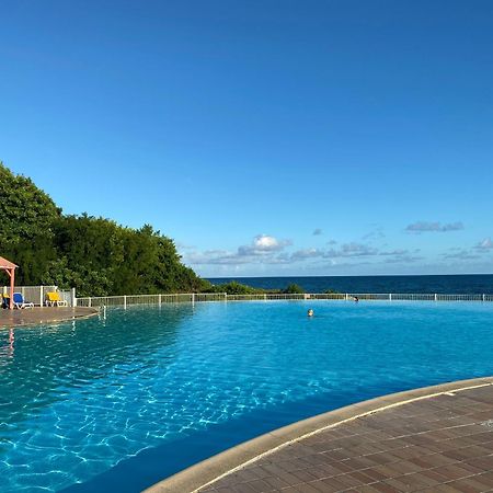 Ti Kaz Emeraude - Mer, soleil et sable fin, piscine et tennis Saint-Francois  Extérieur photo