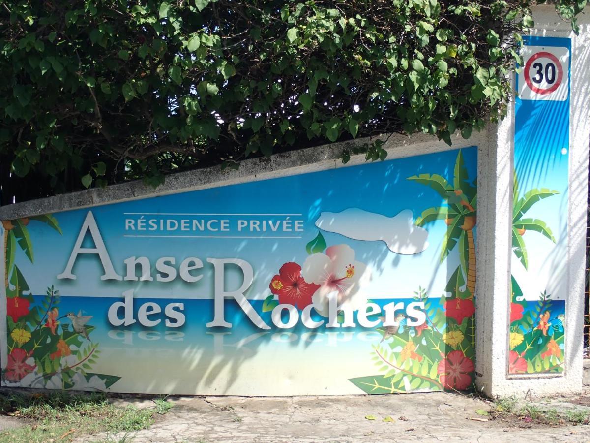 Ti Kaz Emeraude - Mer, soleil et sable fin, piscine et tennis Saint-Francois  Extérieur photo